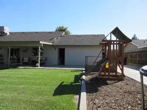 1348 E Chapman Ave, Tulare, CA 93274 photo 32