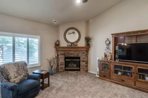 683 Danae Ct, Exeter, CA 93221 photo 8