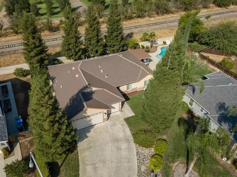 683 Danae Ct, Exeter, CA 93221 photo 4
