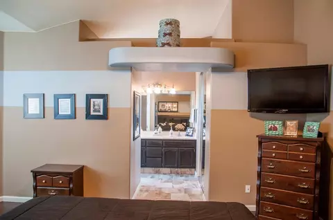 1219 E Mesa Ct, Visalia, CA 93292 photo 22
