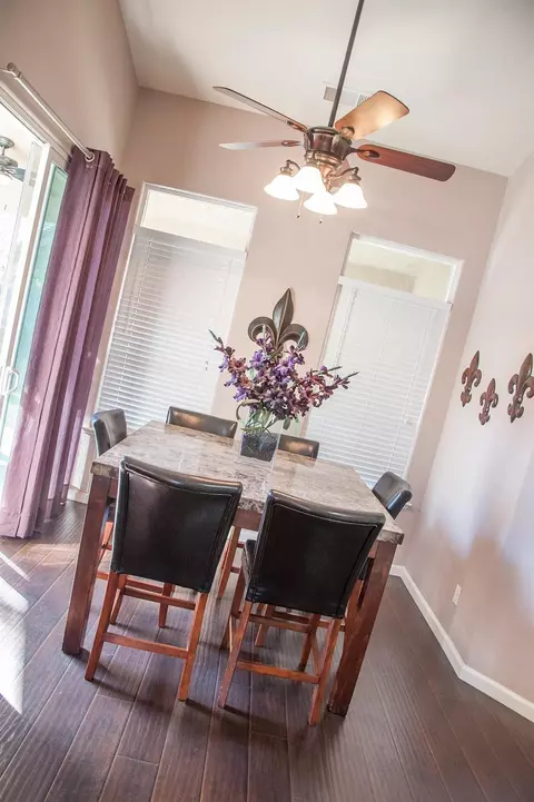 1219 E Mesa Ct, Visalia, CA 93292 photo 18