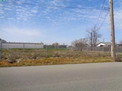 1369 S O St, Tulare, CA 93274 photo 1