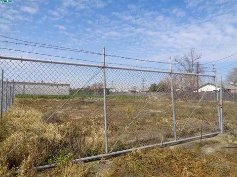 1369 S O St, Tulare, CA 93274 photo 5
