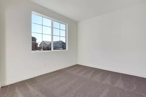 3052 Parks Ave, Tulare, CA 93274 photo 5