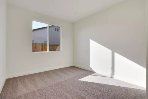 3052 Parks Ave, Tulare, CA 93274 photo 7