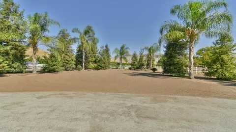 31096 Angus Loop Dr, Springville, CA 93265 photo 27