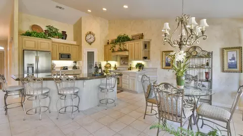 31096 Angus Loop Dr, Springville, CA 93265 photo 5