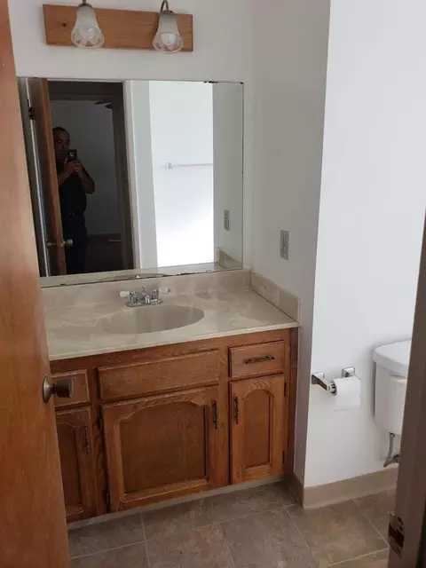 3105 W Beech, Visalia, CA 93277 photo 5