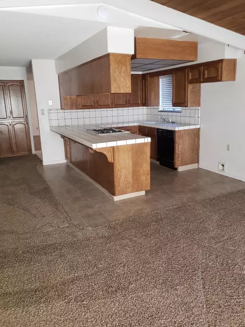 3105 W Beech, Visalia, CA 93277 photo 3