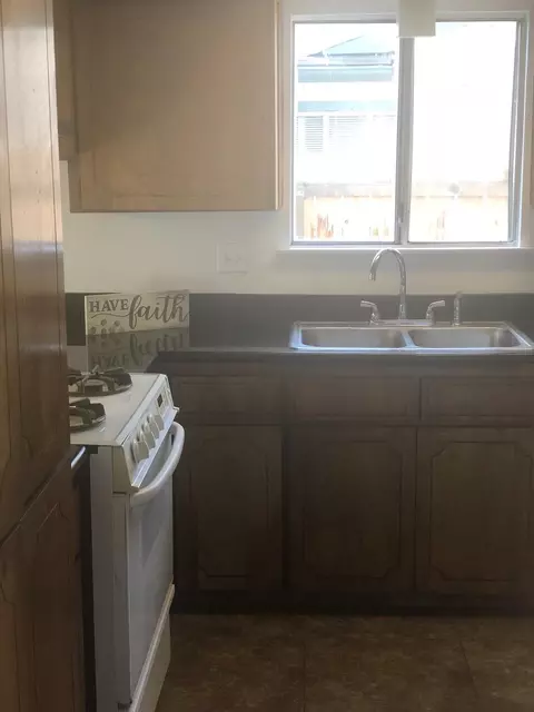 229 E Prospect Ave, Visalia, CA 93291 photo 18