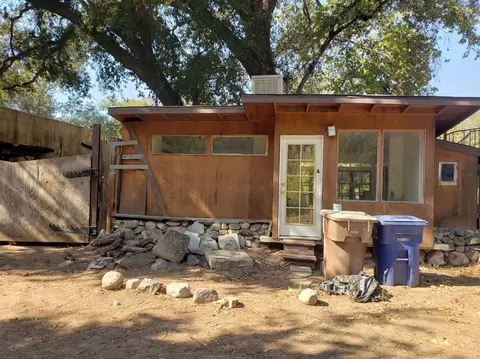 42403 Sierra Dr, Three Rivers, CA 93271 photo 3