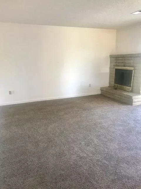 534 Ash St, Lemoore, CA 93245 photo 4