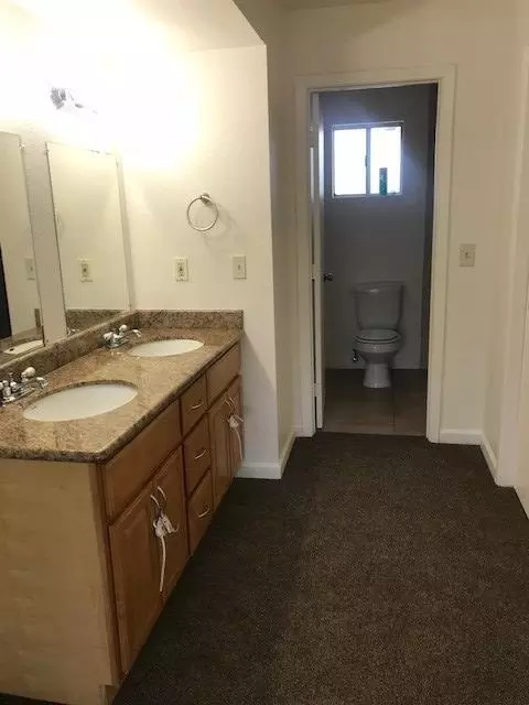 534 Ash St, Lemoore, CA 93245 photo 6