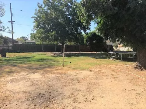 995 Ellsworth St, Pixley, CA 93256 photo 5