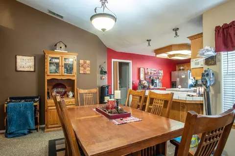 820 Woods Pl, Exeter, CA 93221 photo 4