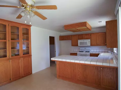 1464 Betty St, Exeter, CA 93221 photo 9