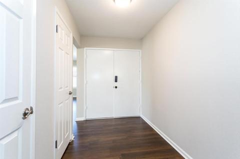 1338 Ashland Dr, Lemoore, CA 93245 photo 3