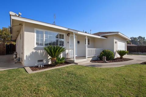 148 Faun Pl, Lemoore, CA 93245 photo 4