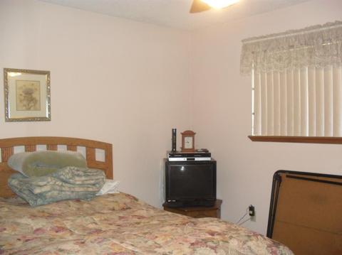 1379 E Boyer Dr, Tulare, CA 93274 photo 8