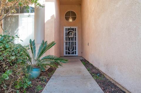 1432 E Parkview Ct, Visalia, CA 93292 photo 4