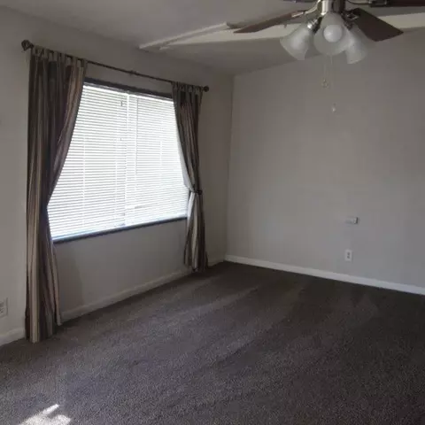1132 E Springfield Ave, Reedley, CA 93654 photo 2