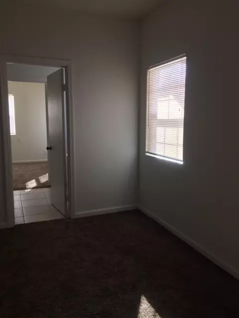 675 E Washington Ave, Earlimart, CA 93219 photo 12