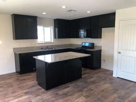 2123 E Prospect Ave, Visalia, CA 93292 photo 3