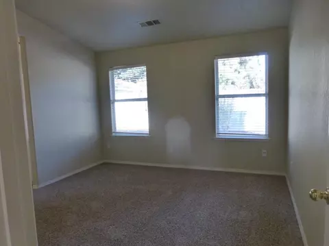 1806 Evergreen Ct, Visalia, CA 93292 photo 15
