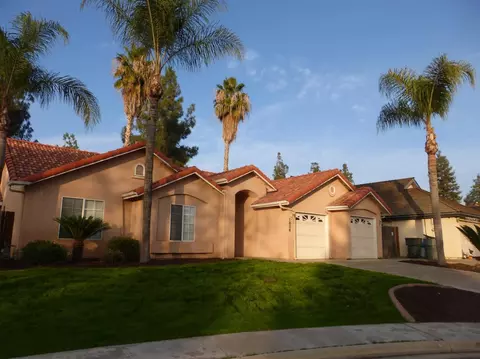 1806 Evergreen Ct, Visalia, CA 93292 photo 2