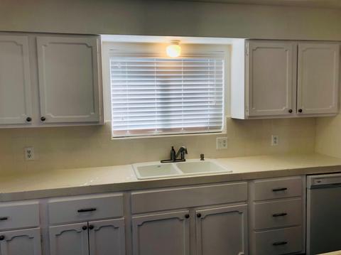 3229 E Laurel Ave, Visalia, CA 93292 photo 7