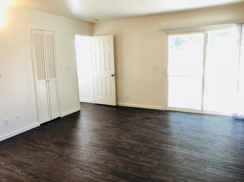 3229 E Laurel Ave, Visalia, CA 93292 photo 10