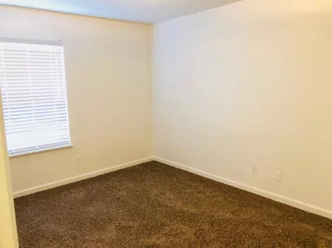3229 E Laurel Ave, Visalia, CA 93292 photo 16