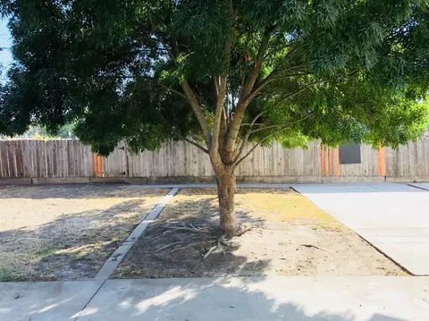 3229 E Laurel Ave, Visalia, CA 93292 photo 20