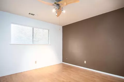 218 E Ashland Ave, Visalia, CA 93277 photo 10
