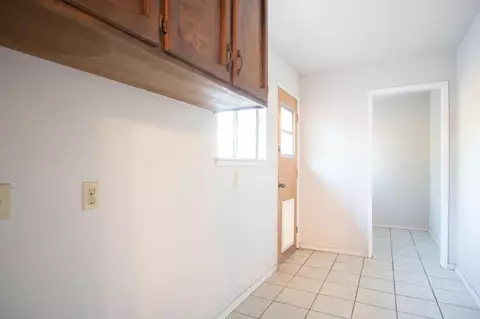 218 E Ashland Ave, Visalia, CA 93277 photo 6