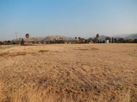 30216 Sierra Sunrise Dr, Exeter, CA 93221 photo 6