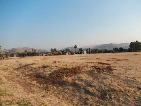 30216 Sierra Sunrise Dr, Exeter, CA 93221 photo 2
