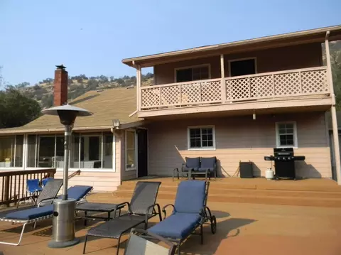 44128 Dinely Dr, Three Rivers, CA 93271 photo 5