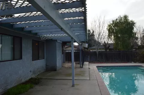 2825 Pinewood Dr, Madera, CA 93637 photo 19