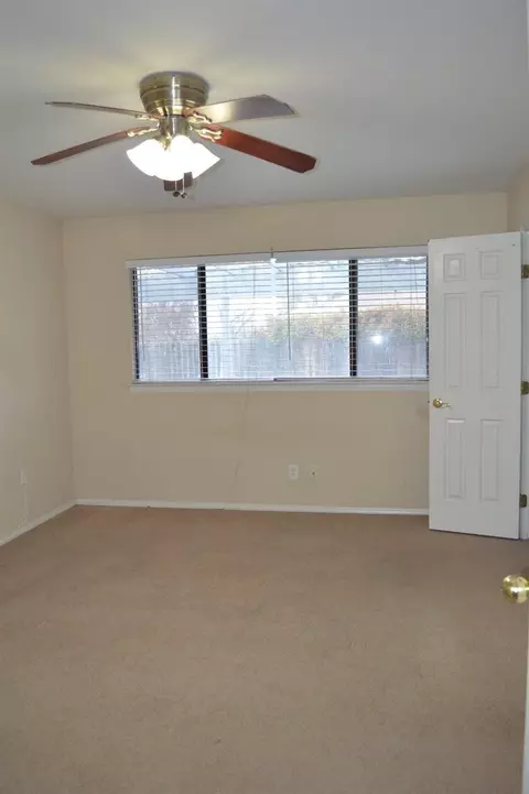 2825 Pinewood Dr, Madera, CA 93637 photo 13