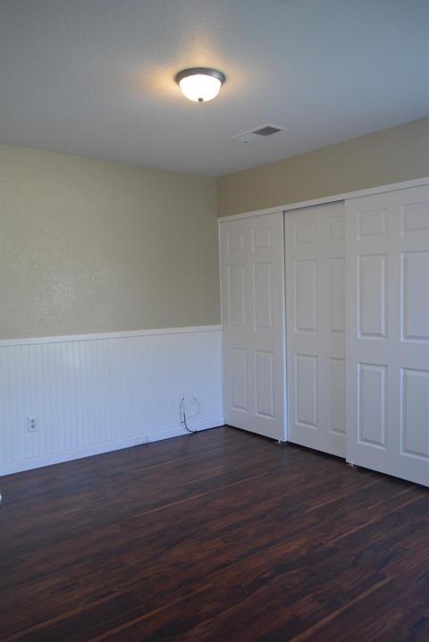 4941 W Chestnut Ave, Visalia, CA 93277 photo 11