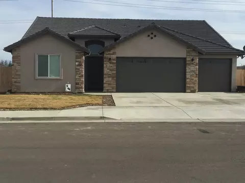 1208 Laredo, Tulare, CA 93274 photo 1