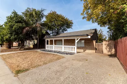 317 W Palm St, Exeter, CA 93221 photo 2