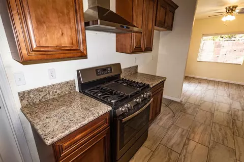 317 W Palm St, Exeter, CA 93221 photo 8