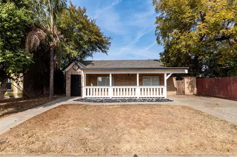 317 W Palm St, Exeter, CA 93221 photo 1