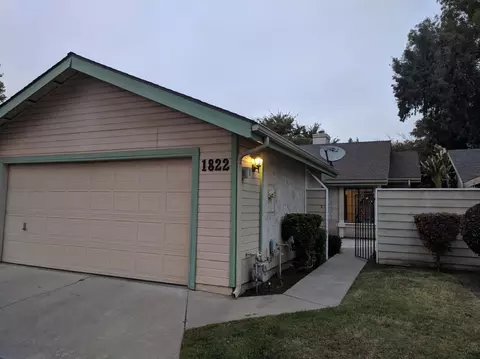 1822 E Vine Ave, Visalia, CA 93292 photo 1