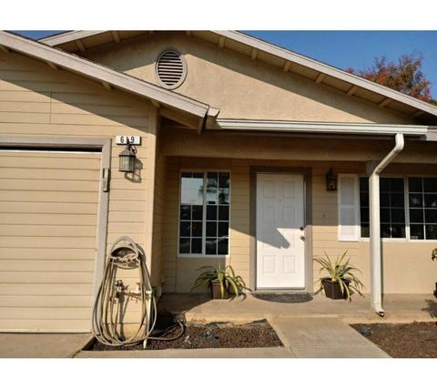 619 E Marshall Ave, Dinuba, CA 93618 photo 1