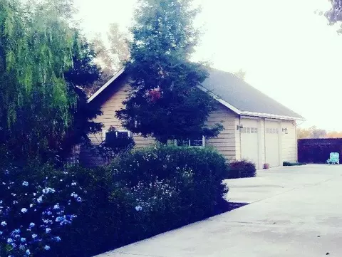 2610 W Marinette Ave, Exeter, CA 93221 photo 4