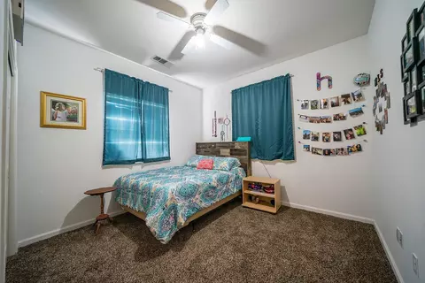 542 Puffin Ln, Lemoore, CA 93245 photo 17