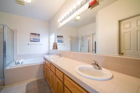 542 Puffin Ln, Lemoore, CA 93245 photo 15